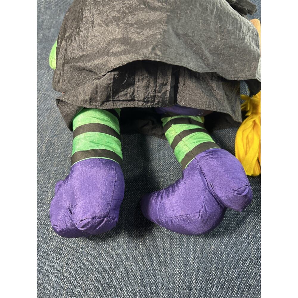 Vintage Parachute Nylon Witch Stuffed Plush Halloween Decor 20" 1993 w Broom - Picture 8 of 13